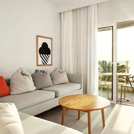Sunwing Seafront 3*